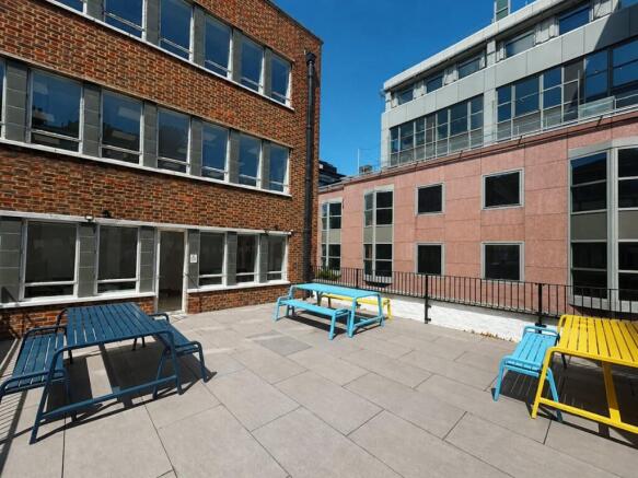 communal roof terrace