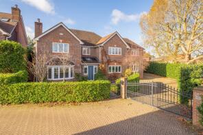 12, Roman Way, Carshalton SM5 4EF