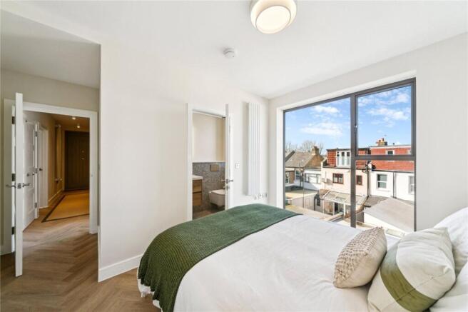 Deburgh Road, SW19 photo 4
