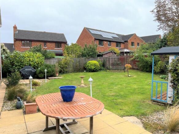 Crowborough Lane Garden1.JPG