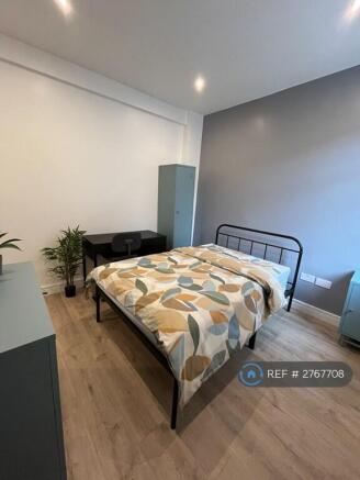 1 bed House Share to rent Image 11