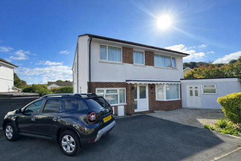 Upton Manor Park, Brixham