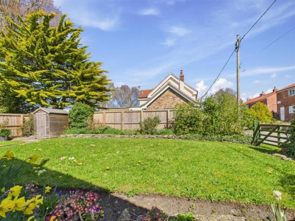 2 bed Not Specified to rent Image 4