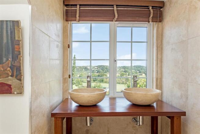 5 Pioneer Cottages window fpz263748 (26).jpg