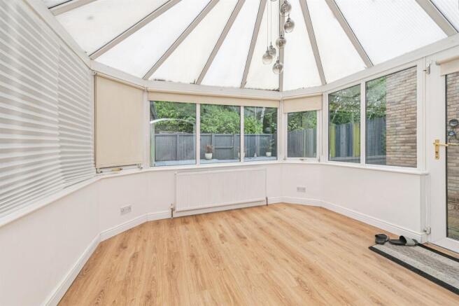 2 bed Terraced for sale Image 4