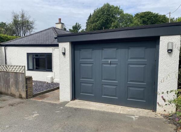 Detached Garage