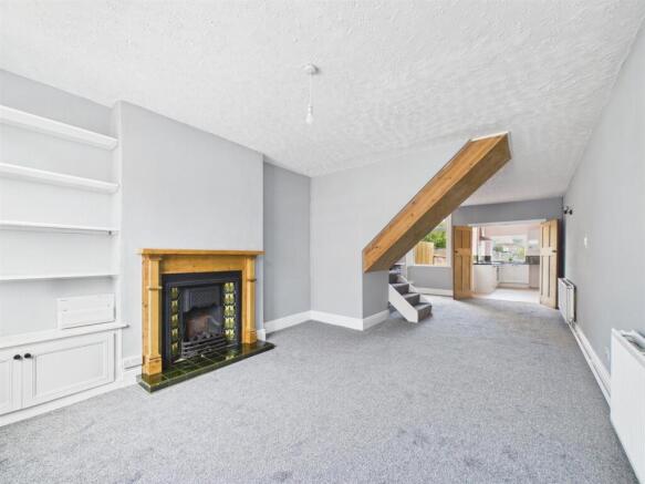 Lounge/Dining Room