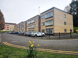 3, Long Oaks Court, Sketty, Swansea SA2 0QH