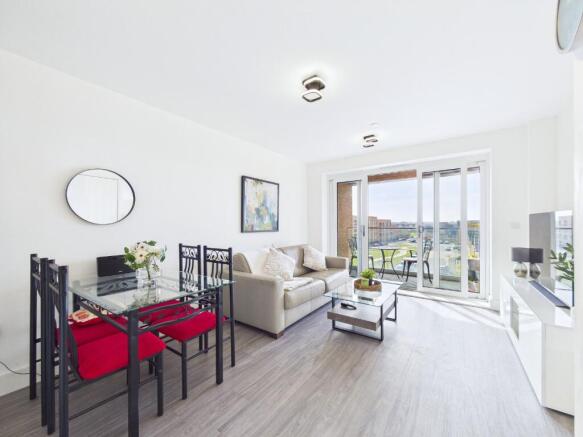 Windstar Drive, South Ockendon, Essex, RM15 photo 4