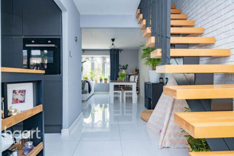 Market Square, Luton