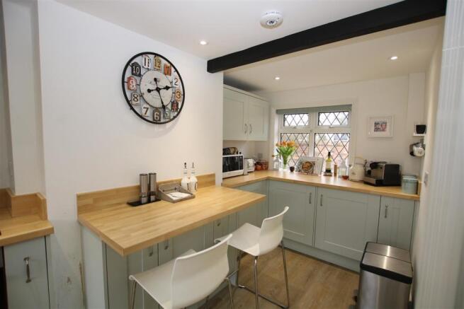 BREAKFAST KITCHEN