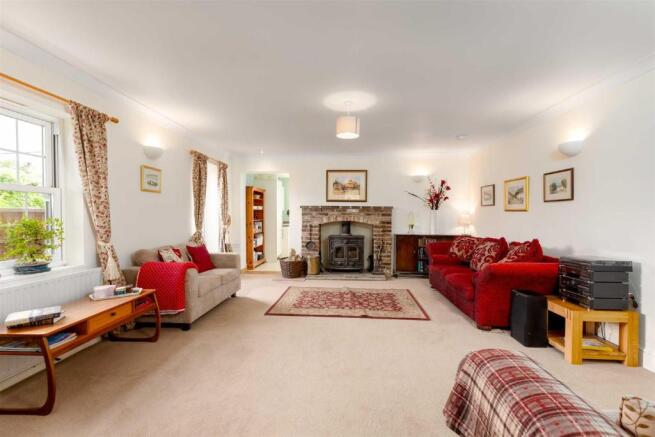 Living/Dining Room
