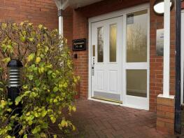 22, Century Court, Taffs Mead Embankment, Grangetown, Cardiff CF11 6RL