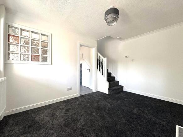Living room (2)