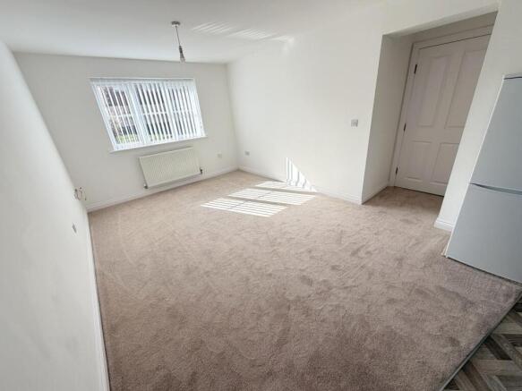 OPEN PLAN KITCHEN/DINER/SITTING ROOM