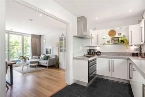 11, 26 Gabriel House, Islington Green, London N1 8DU