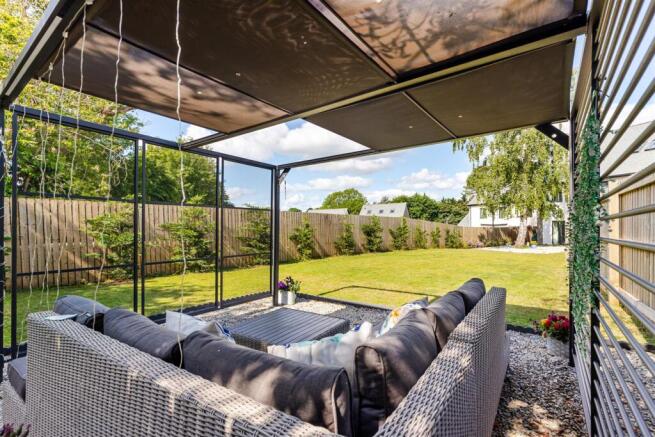 A12 - 14 The Pinnacle - 250602.jpg