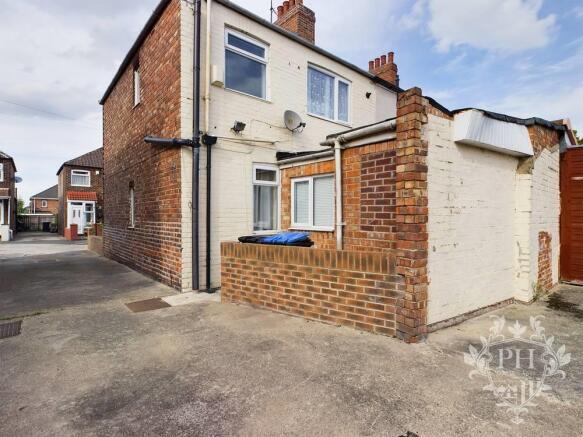 3 bed End of Terrace to rent Image 12
