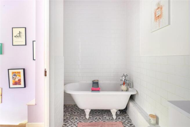 En-Suite Bathroom