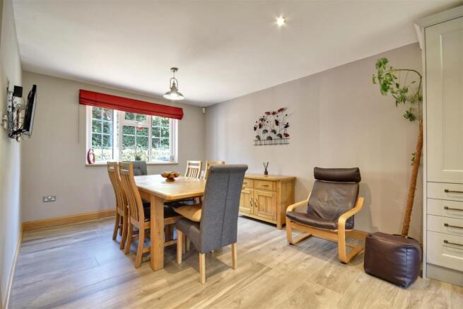 Kitchen / dining room
