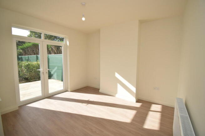 3 bed Semi-Detached for sale Image 6
