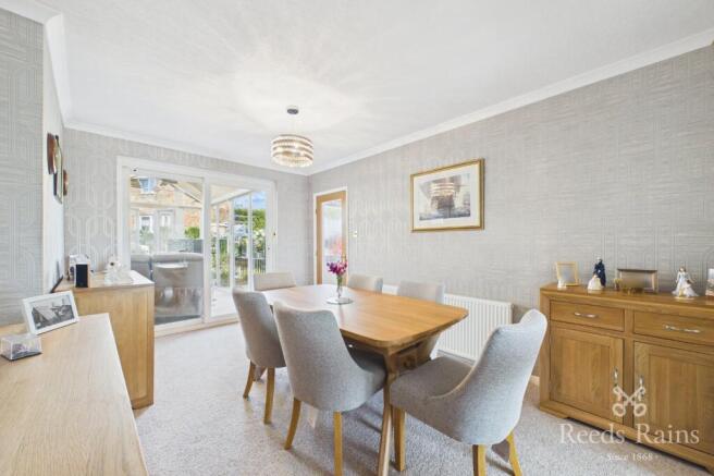 3 bed Semi-Detached for sale Image 6