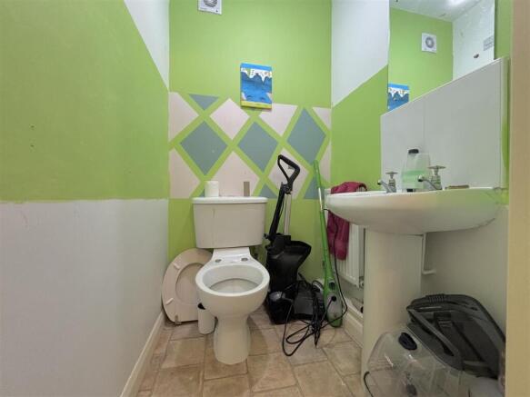 3 bed Terraced for sale Image 10