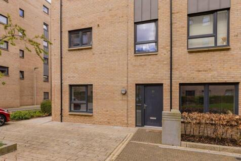 32 Shrubhill Walk, Edinburgh, EH7 4RB