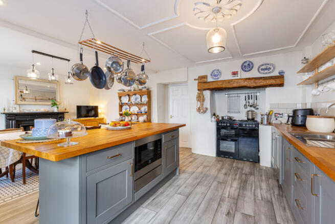 A11 - 15 Church Street, Modbury - 260819