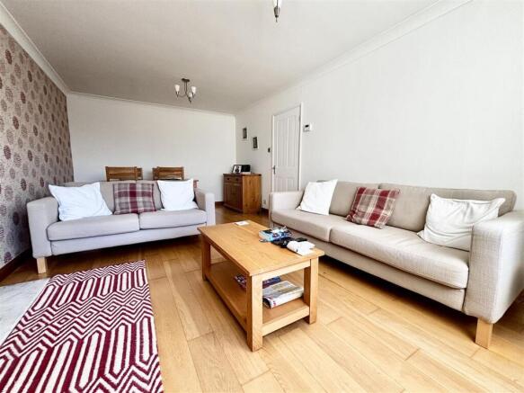 2 bed Detached Bungalow for sale Image 8
