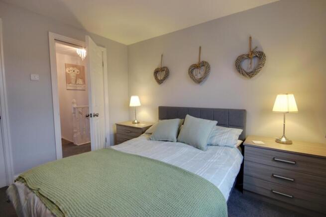 3 bed Semi-Detached for sale Image 12