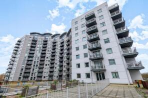 40, Crown Heights, Alencon Link, Basingstoke RG21 7TY