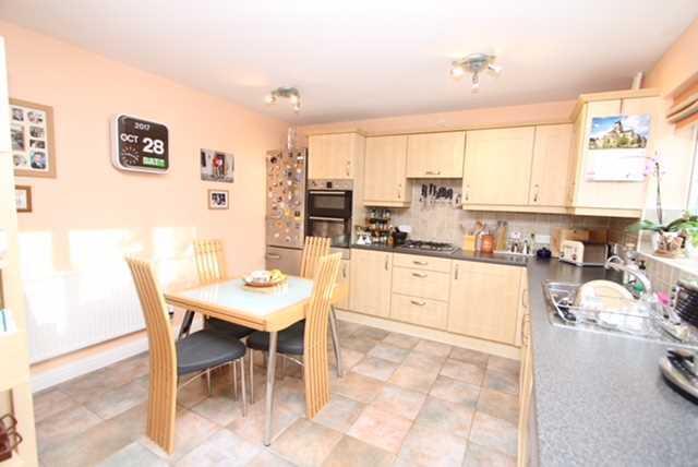 Kitchen /