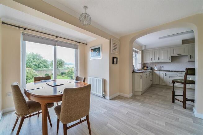 Breakfast room