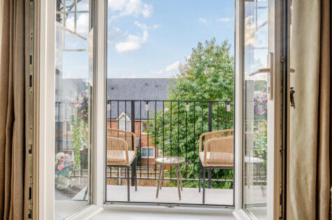Wells View Drive, Bromley, Kent, BR2