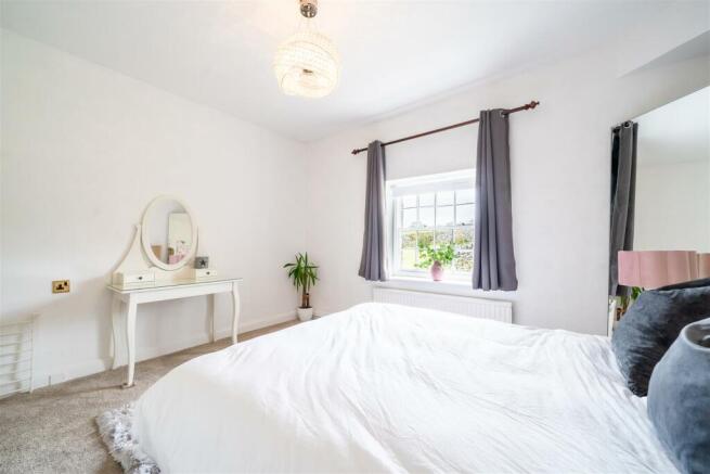 Bedroom 2.jpg