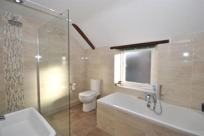 EN SUITE