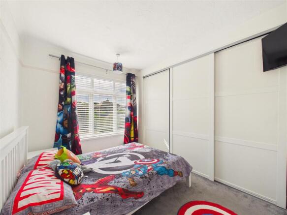 3 bed Terraced for sale Image 9