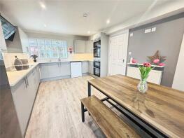 182, Carfield, Skelmersdale WN8 9DN
