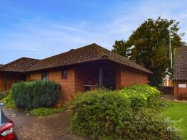 19, Mckenzie Close, Buckingham MK18 1SS