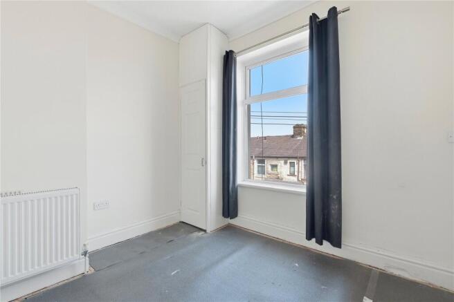 3 bed Terraced for sale Image 9
