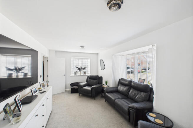 CAM05449G0-PR0013-STILL001