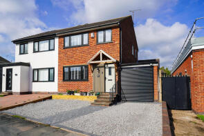 11, Stephenson Way, Leicester LE6 0FW