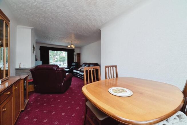 3 bed Semi-Detached for sale Image 6