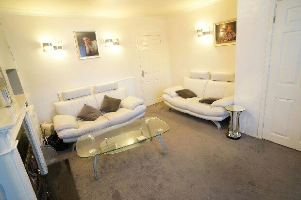 2nd Photo of Lounge