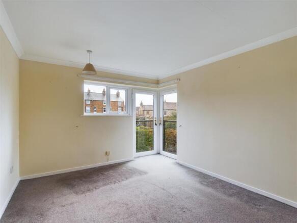 1 bed Flat for sale Image 5