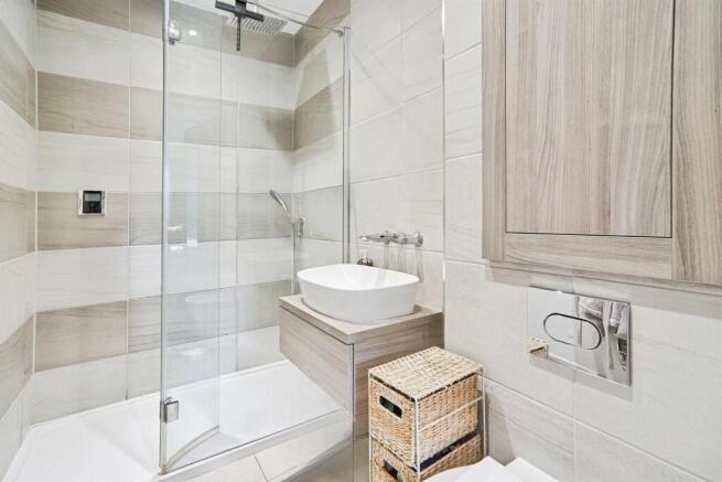 3 bed Semi-Detached for sale Image 11