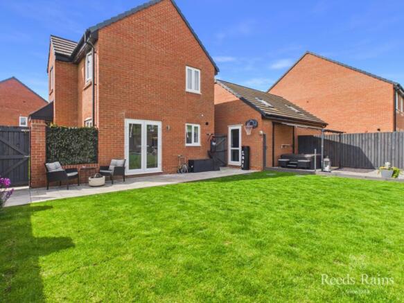3 bed Detached for sale Image 11