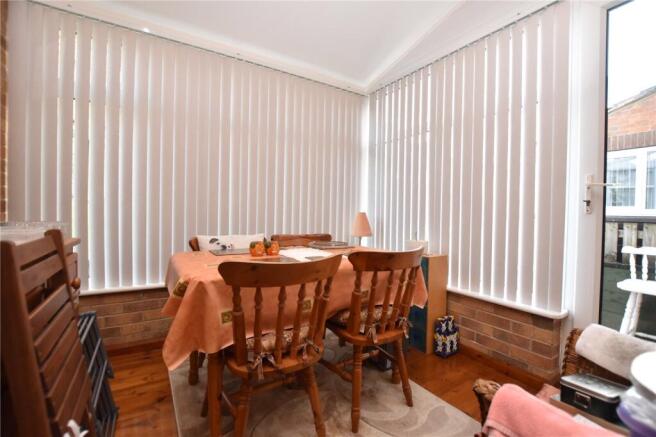 3 bed Semi-Detached for sale Image 6