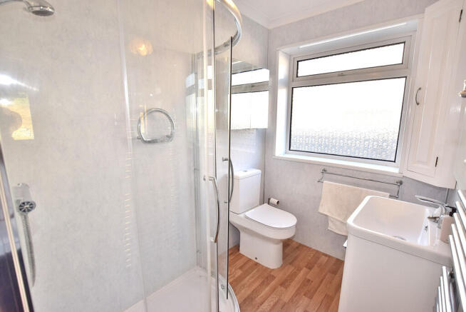 3 bed Detached Bungalow for sale Image 12